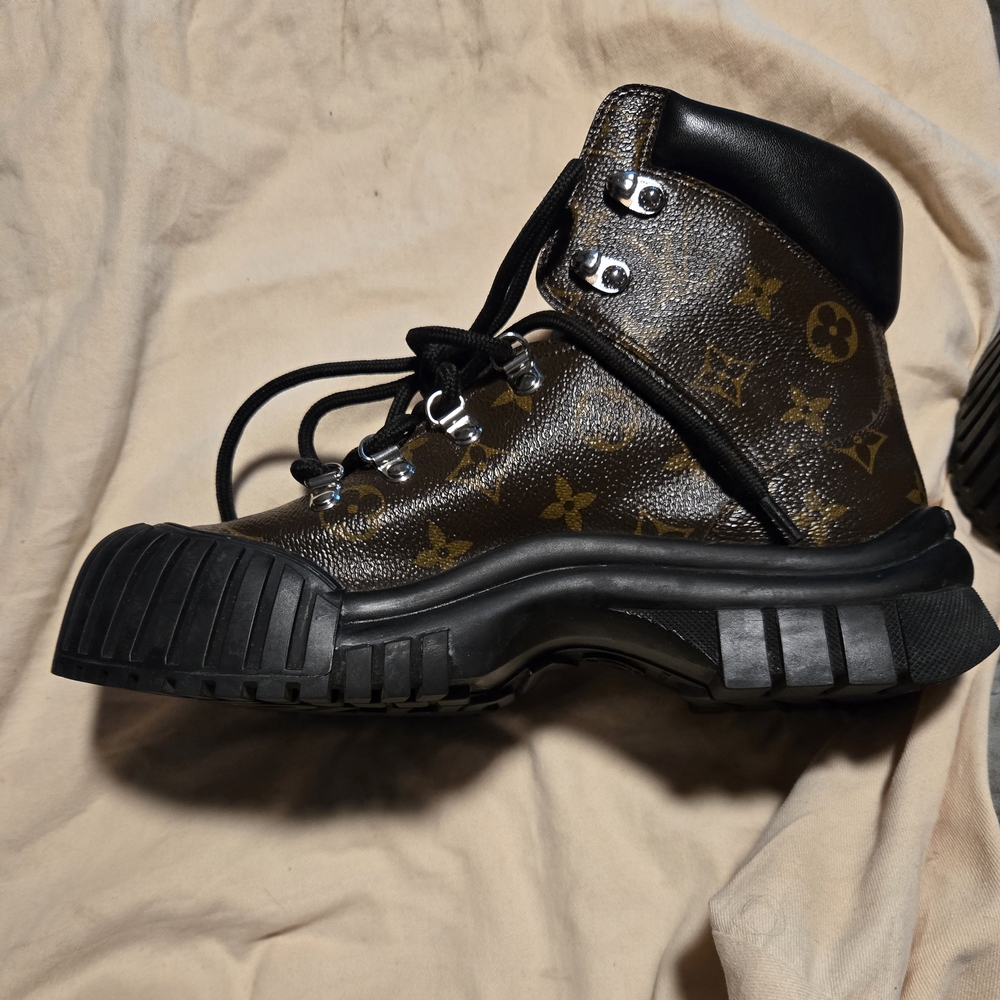 Louis Vuitton Ruby Ranger - Monogram - Picture 9 of 14